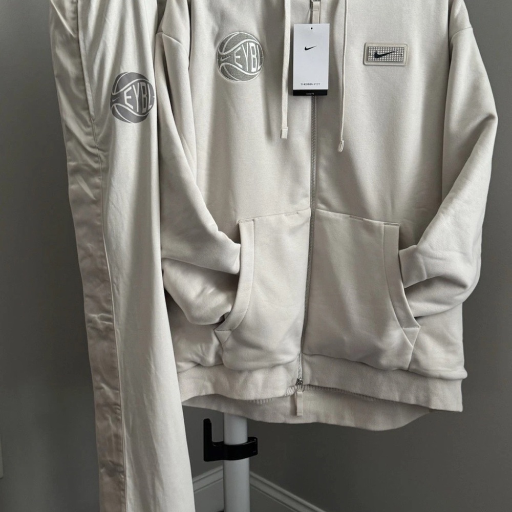 NIKE EYBL 2025 PEACH JAM TEAR-AWAY PANTS & HOODIE SET